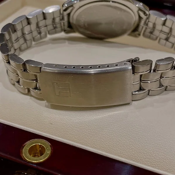 Genuine Preowned Tissot Special Edition Government Of The United Arab Emirate - Image 3