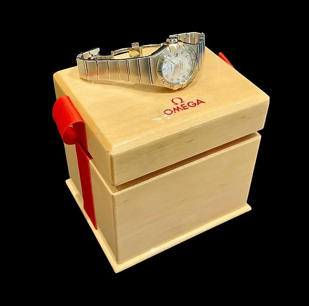 Preowned Omega Constellation Co Axil Mother of Pearl Diamonds - Image 6