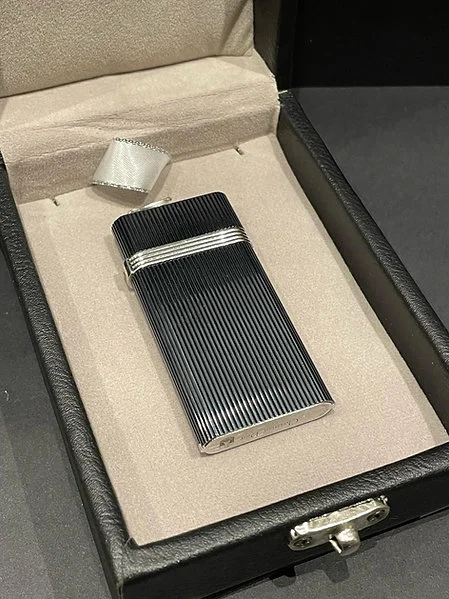 Preowned Christian Dior Lighter Rare UAE Special Edition - Image 7