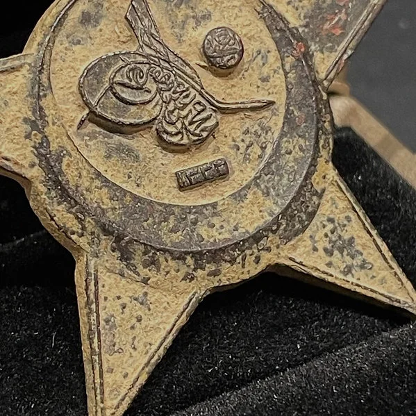 Preowned Ottoman masterpiece - finest royal military medal, issued in 1333H - Image 3