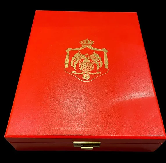 Rare Royal Order King Hussein Medal For Distinguished Giving - Al Tamaeoz - Image 4