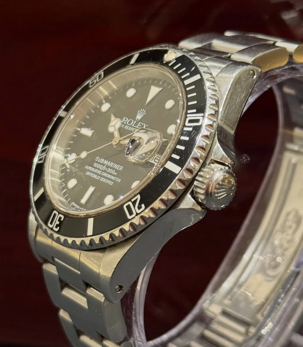 The Legendary Rolex Submariner Ref.16610 X Serial 1991 - Image 2