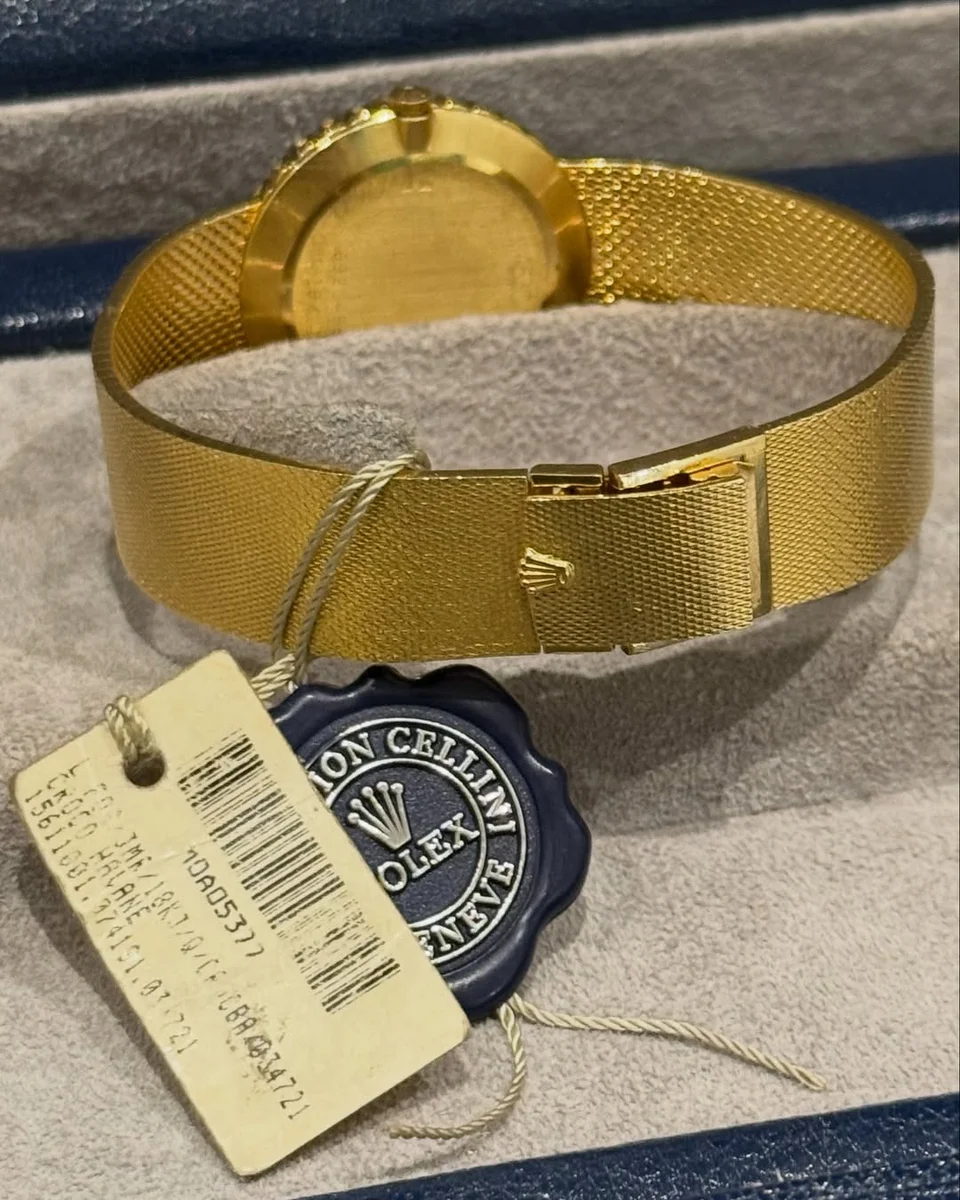 RARE 1970 Rolex Cellini Lapis Lazuli18k Yellow Gold In Excellent Condition - Image 8