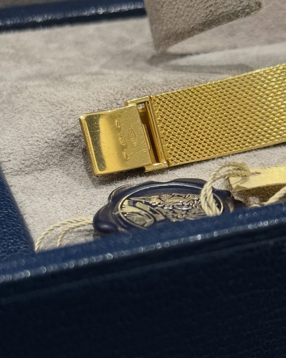 RARE 1970 Rolex Cellini Lapis Lazuli18k Yellow Gold In Excellent Condition - Image 11