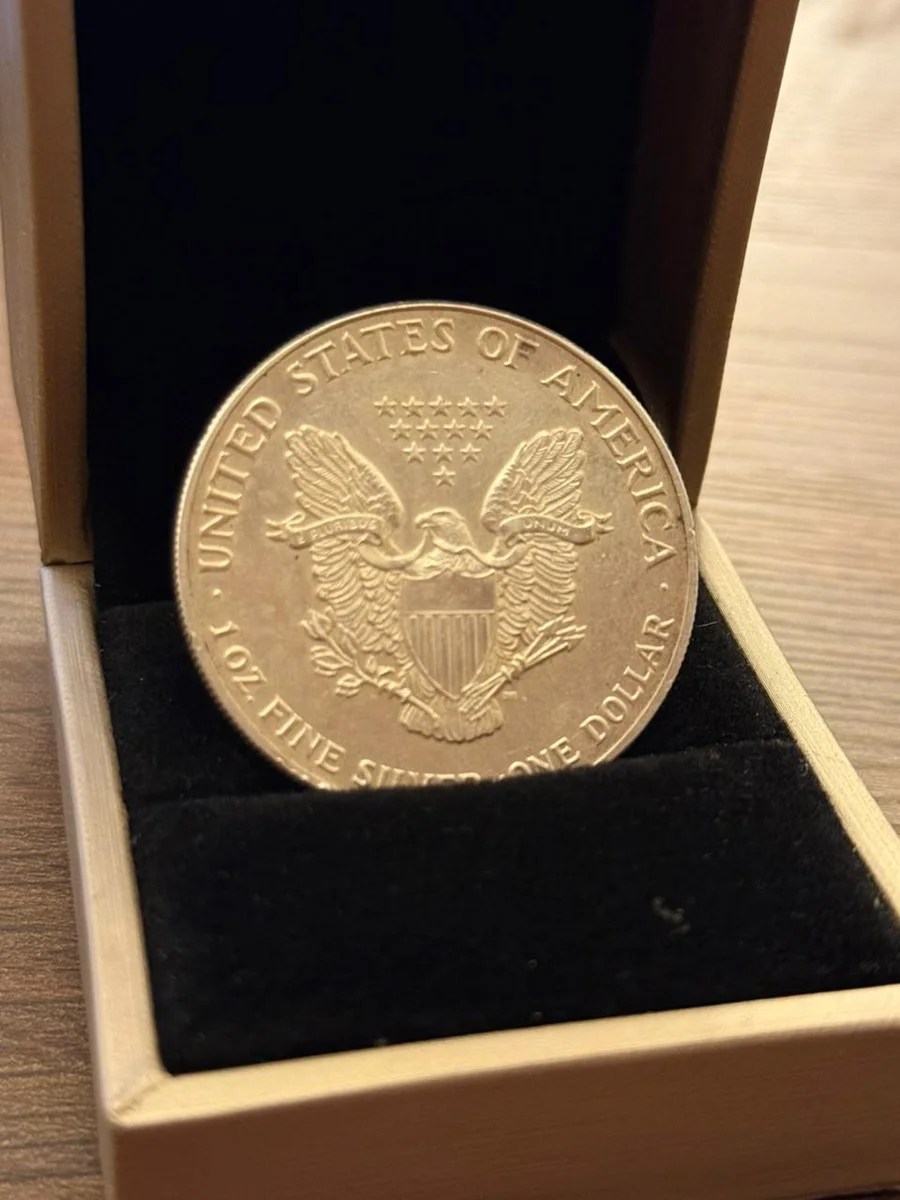 Rare 1 OZ Fine Silver One Dollar USA 1990 - Image 2