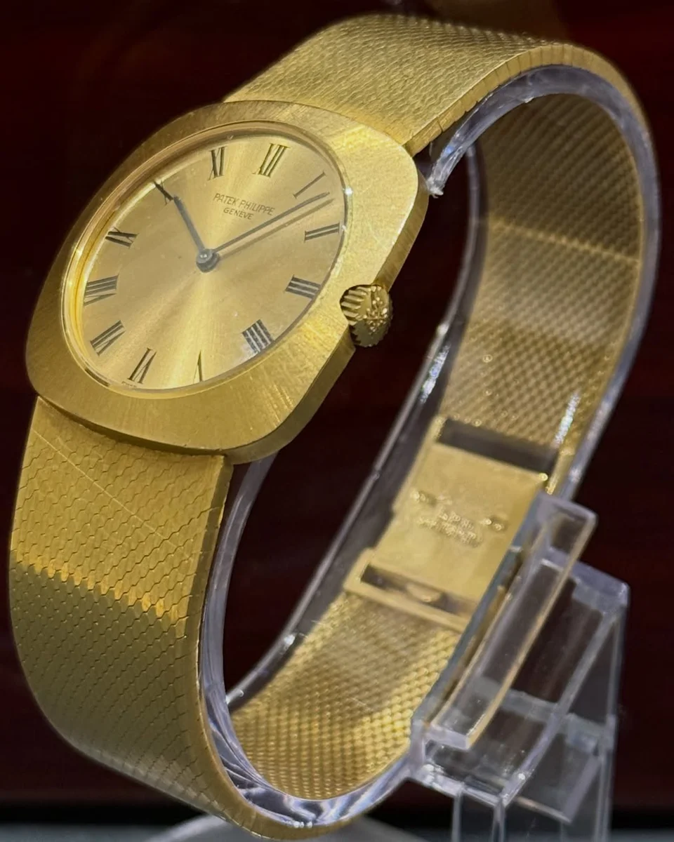 Rare Patek Philippe Classic 1968 Full Gold 31mm Self-Winding - Image 3