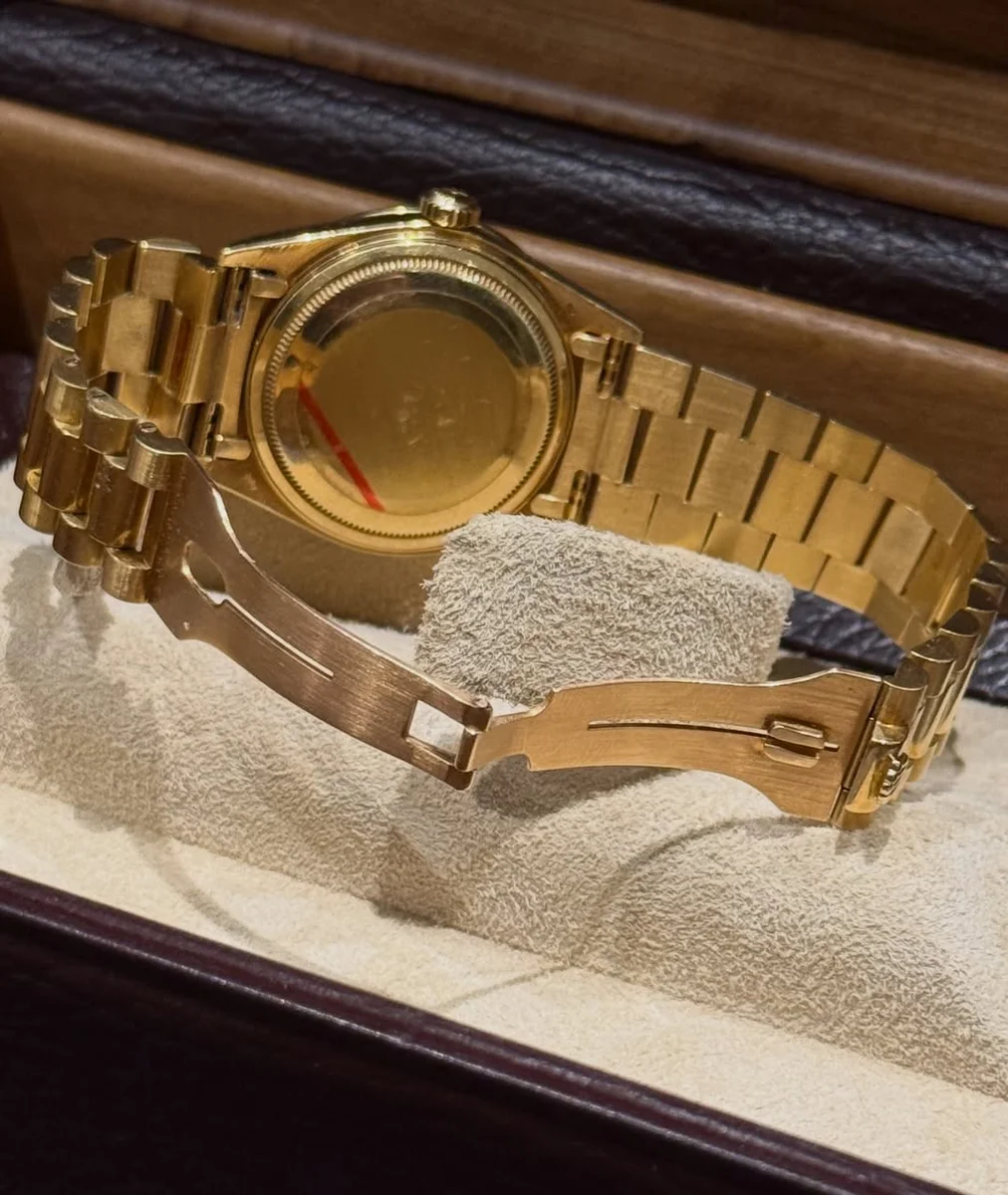 Rolex Day-Date 1995 18000 Rolex Diamonds - Full Gold 36MM - Image 7