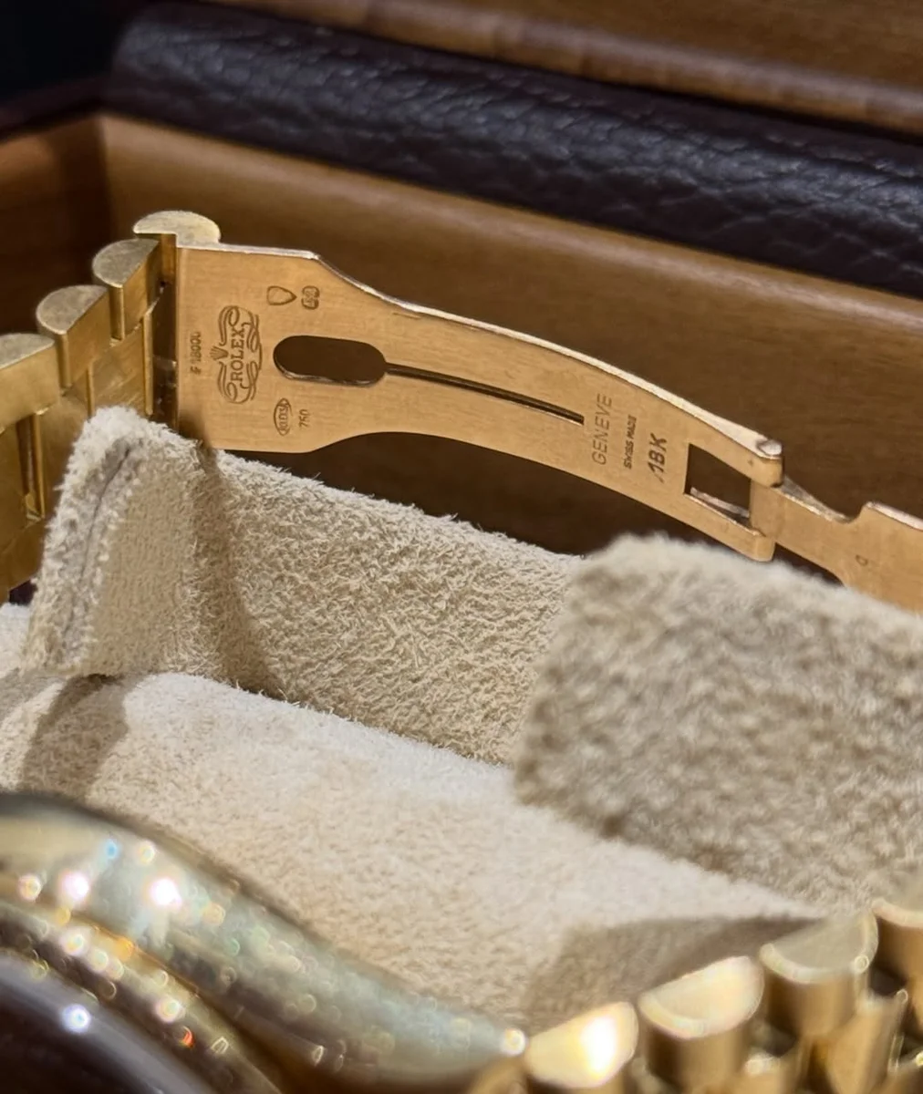 Rolex Day-Date 1995 18000 Rolex Diamonds - Full Gold 36MM - Image 6