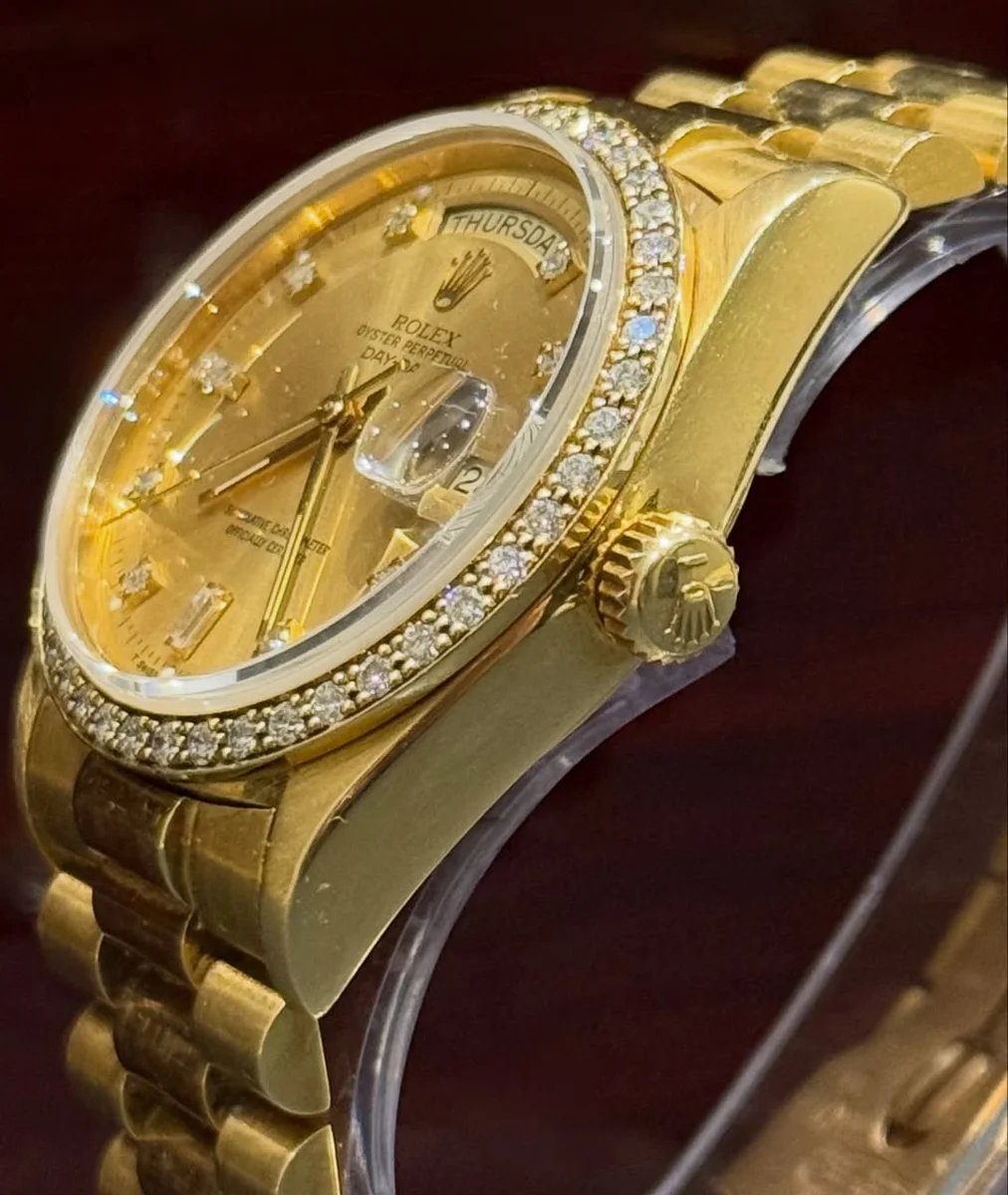 Rolex Day-Date 1995 18000 Rolex Diamonds - Full Gold 36MM - Image 3