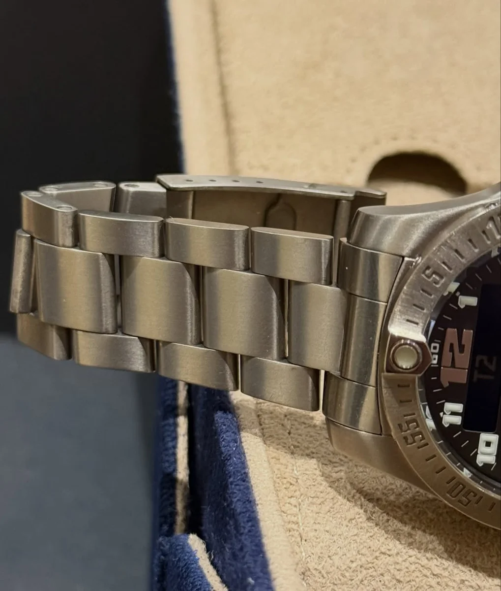 Breitling Aerospace Evo Special Military Edition UAE Air Command - Image 8