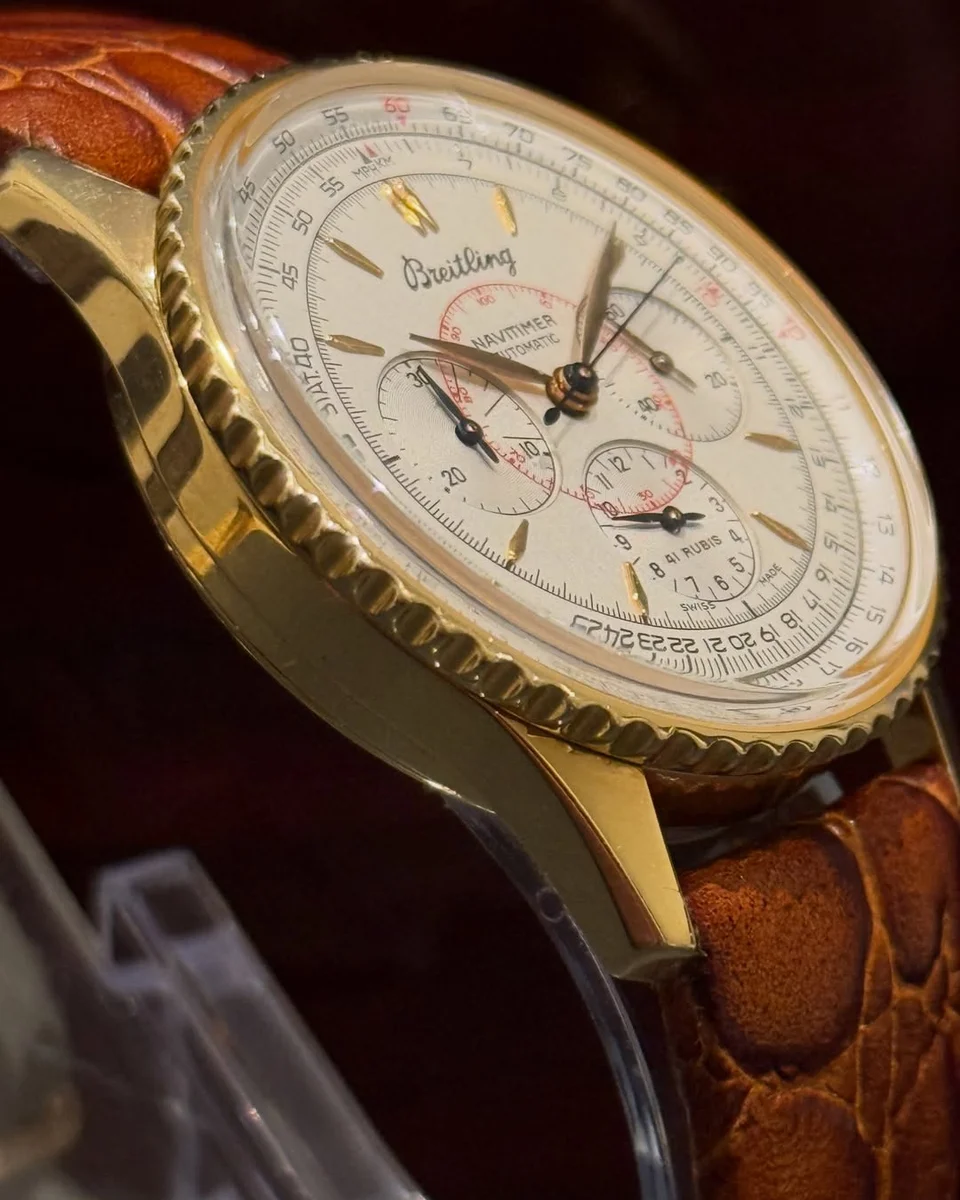 Breitling Novelty Navitimer Chronograph In Full 18K Gold 41mm - Image 2