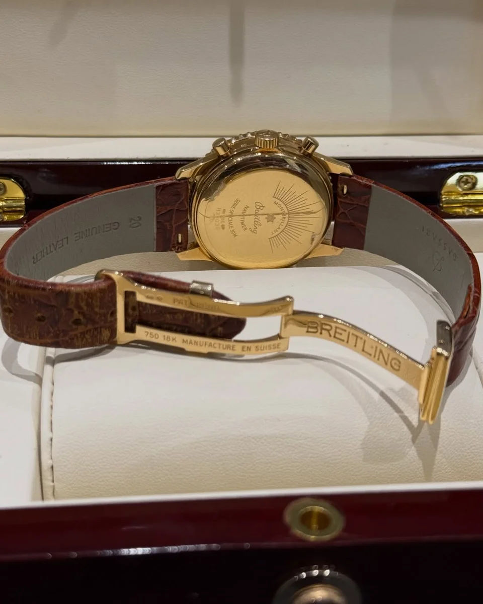 Breitling Novelty Navitimer Chronograph In Full 18K Gold 41mm - Image 6