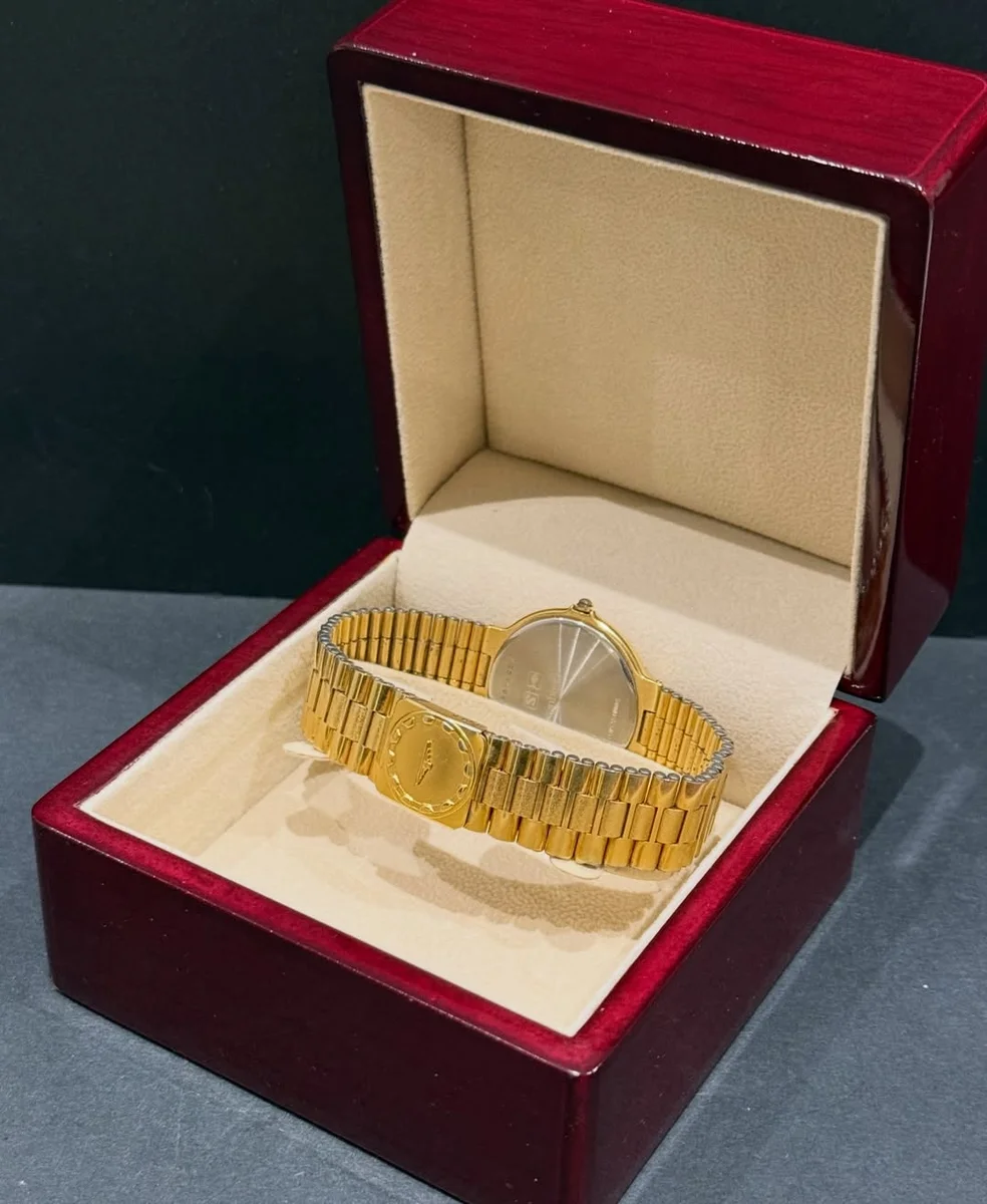 Longines Switzerland Special Edition UAE Armed Forces 1990 - Image 8