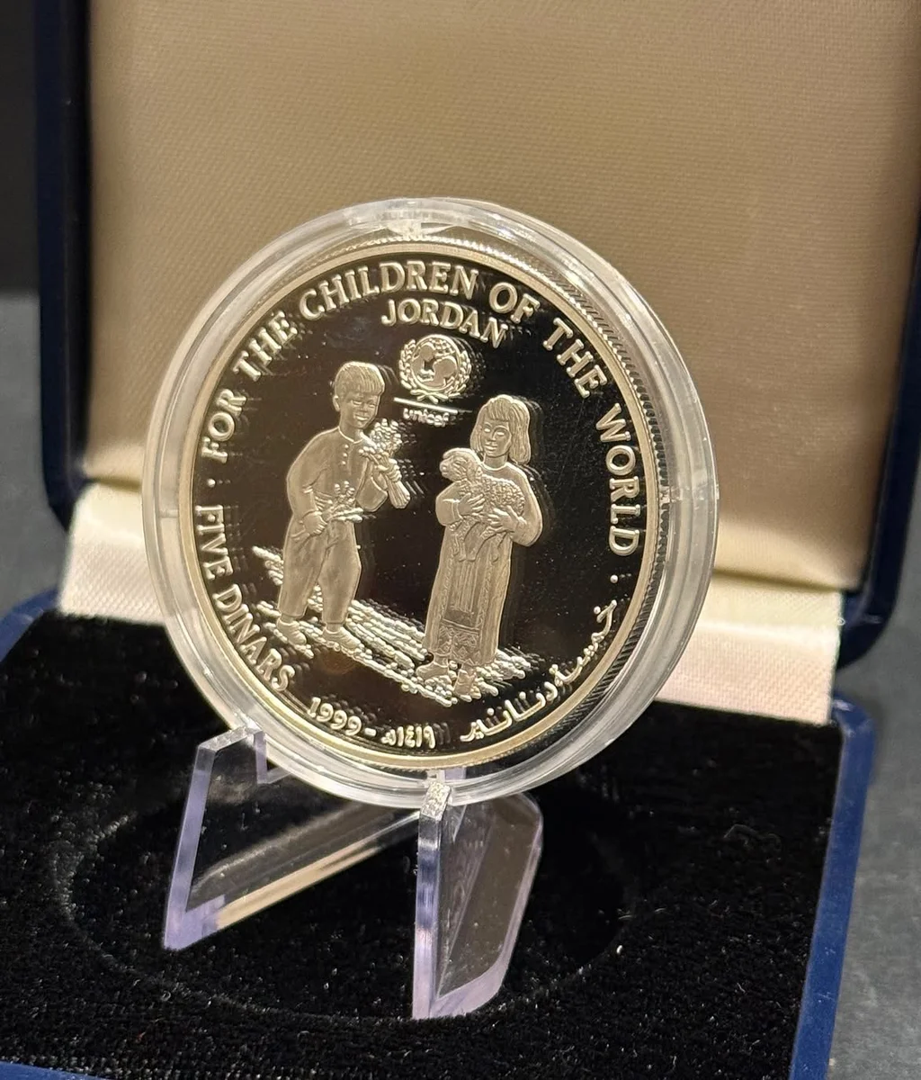 Fine Silver Commemorative Coin King Hussein and Queen Noor - Image 3