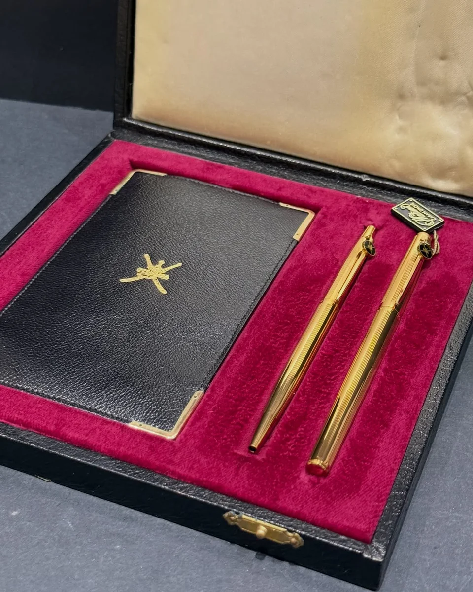 Rare Protocol Gift Sultan’s Official Gifts to H.E. Abdulaziz bin Mohammed Al-Rawas - Image 3