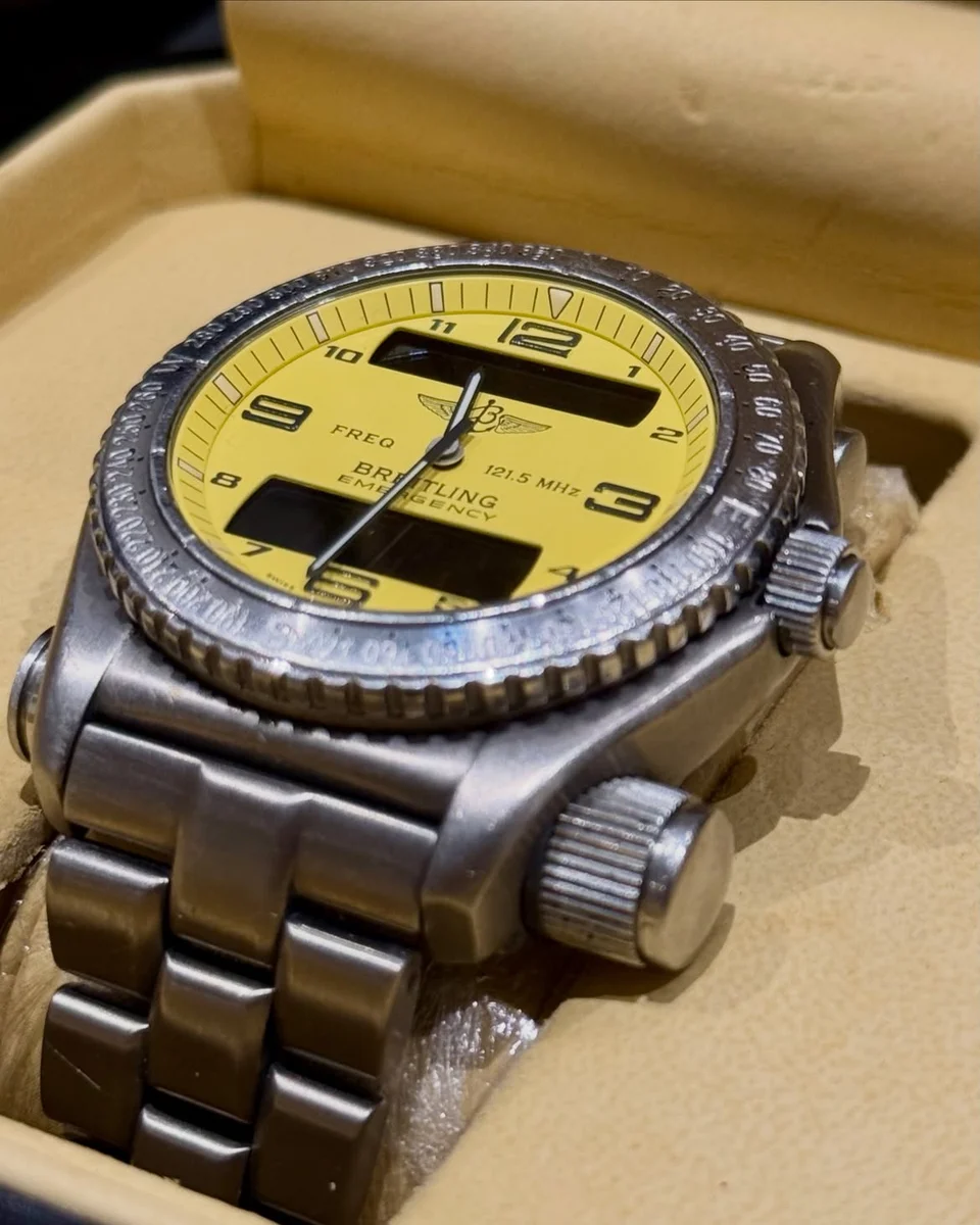 Breitling Emergency Yellow Rare Titanium Full Set - Image 4