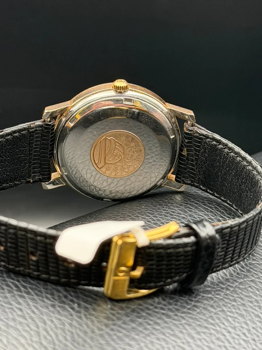 Omega Constellation Chronometer Arabic Calendar Edition 1970s - Image 6