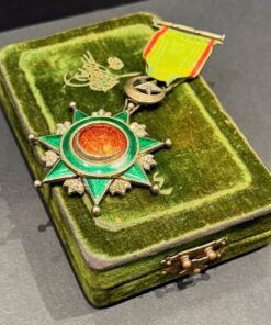 Alternative view of Rare Ottoman Empire – Order Of Distinction Medal 1862 Sultan AbdulAziz